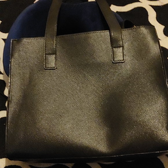 Hang bag - Picture 2 of 6